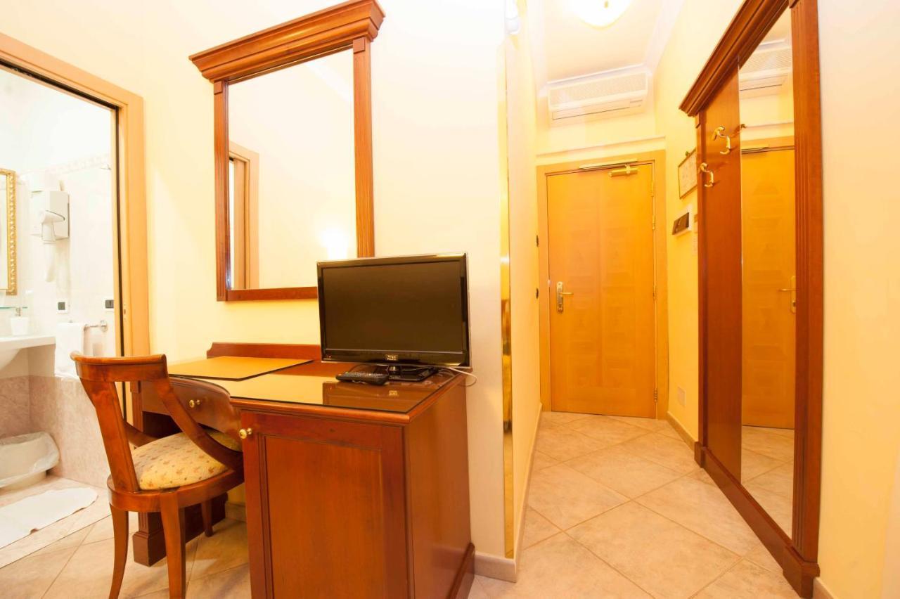 Hotel Astigiana & Appartamenti ヴァラッツェ エクステリア 写真