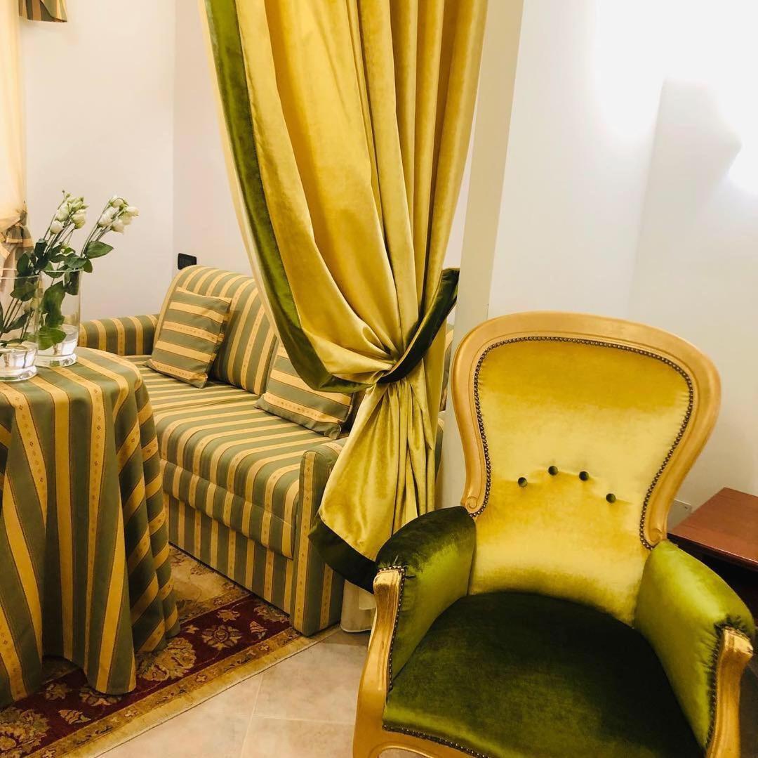 Hotel Astigiana & Appartamenti ヴァラッツェ エクステリア 写真