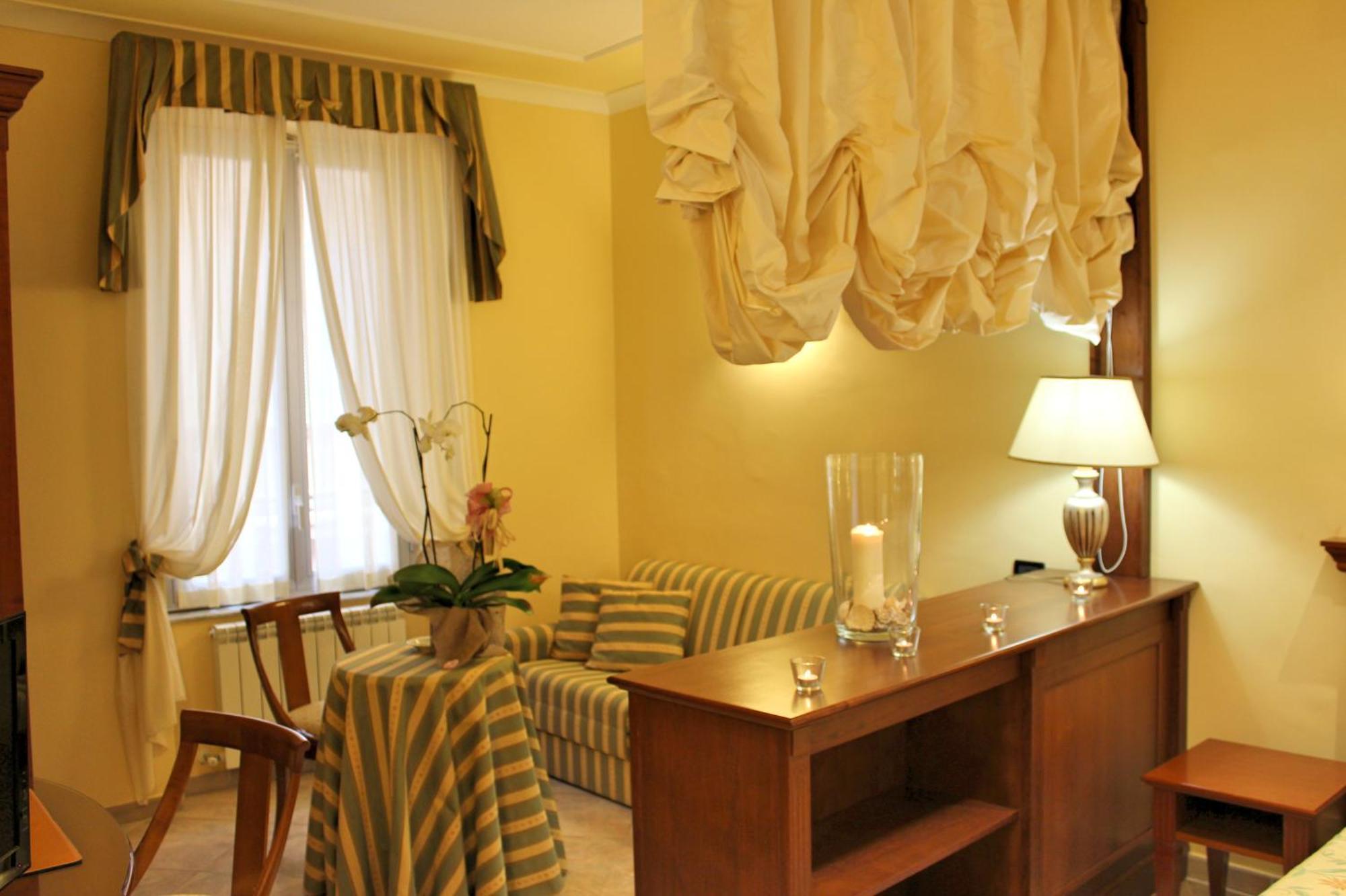 Hotel Astigiana & Appartamenti ヴァラッツェ 部屋 写真