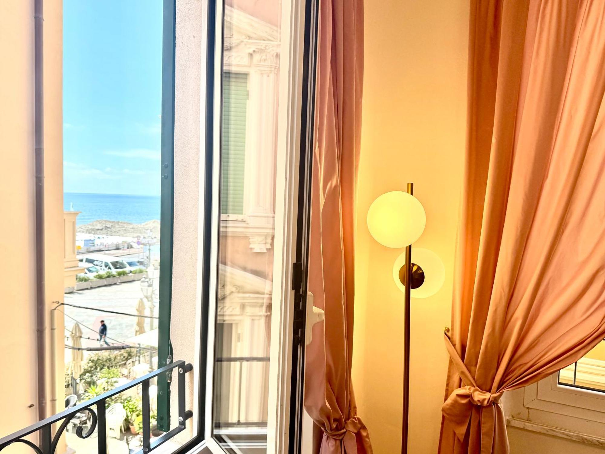 Hotel Astigiana & Appartamenti ヴァラッツェ エクステリア 写真