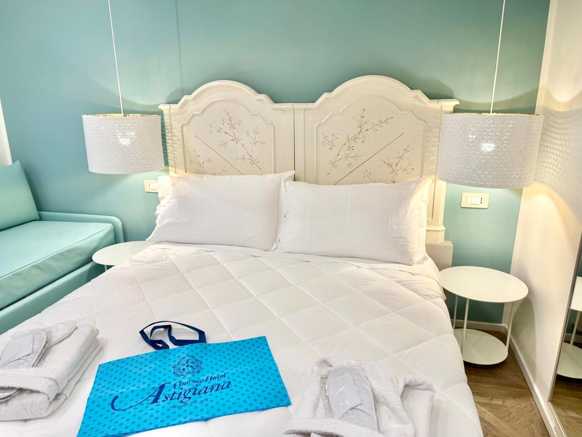 Hotel Astigiana & Appartamenti ヴァラッツェ エクステリア 写真