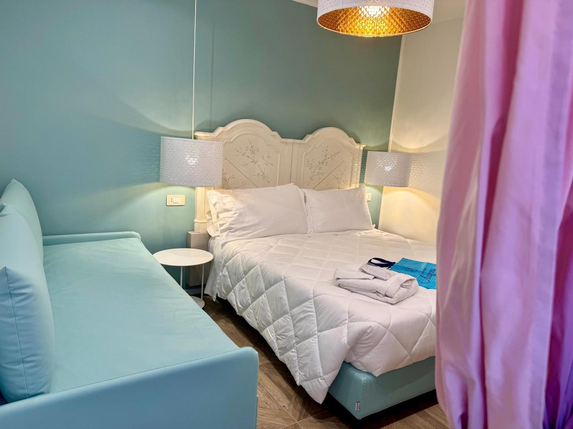 Hotel Astigiana & Appartamenti ヴァラッツェ エクステリア 写真