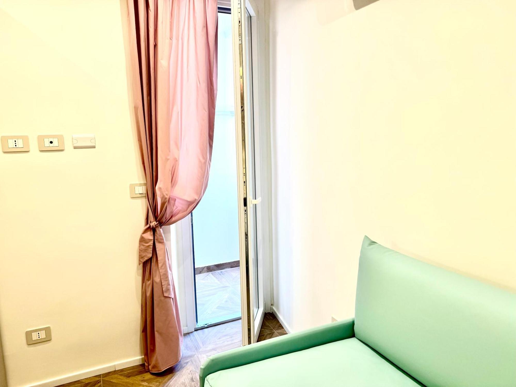 Hotel Astigiana & Appartamenti ヴァラッツェ エクステリア 写真