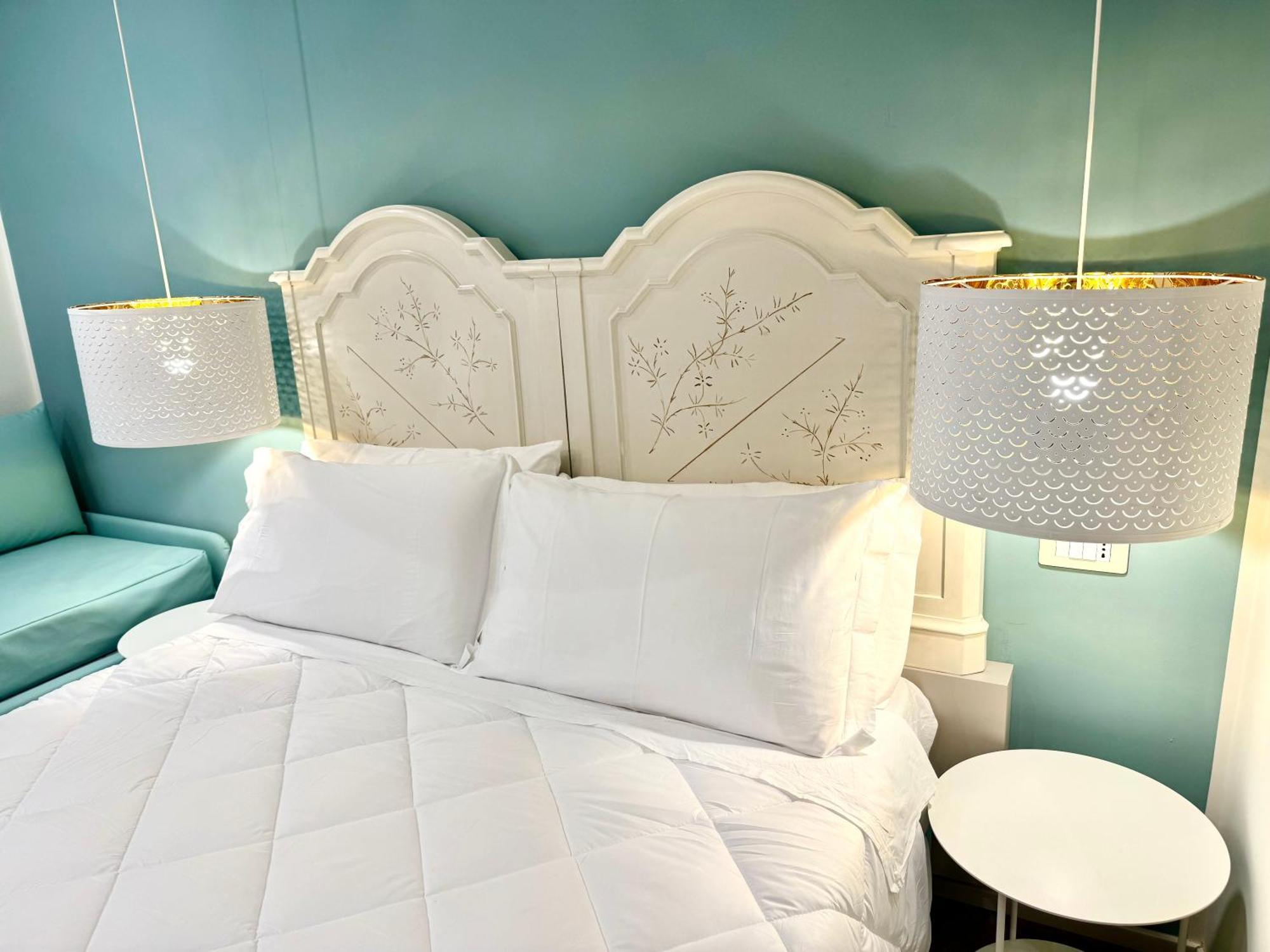 Hotel Astigiana & Appartamenti ヴァラッツェ エクステリア 写真