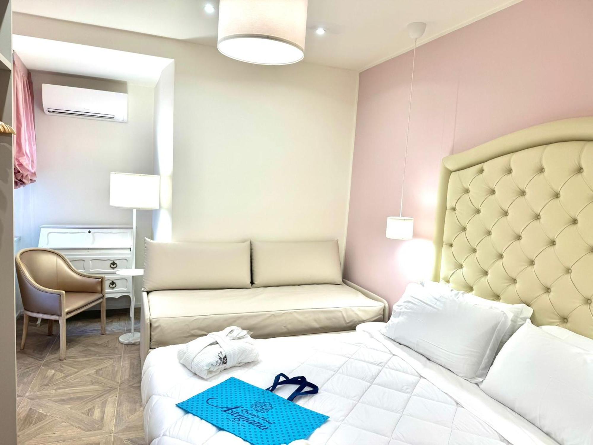 Hotel Astigiana & Appartamenti ヴァラッツェ エクステリア 写真