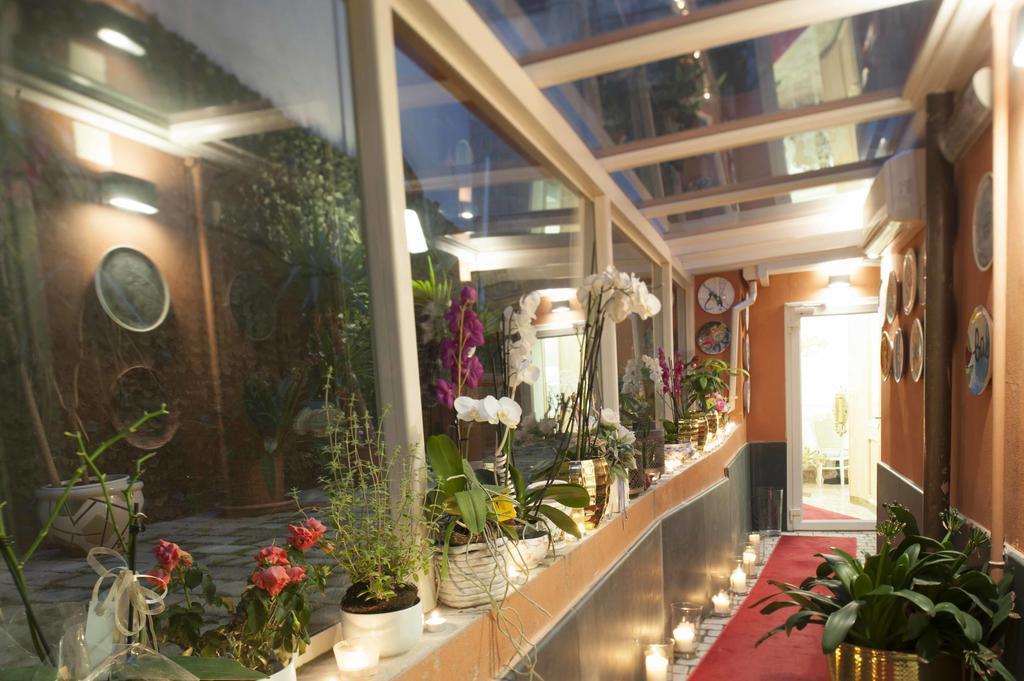 Hotel Astigiana & Appartamenti ヴァラッツェ エクステリア 写真